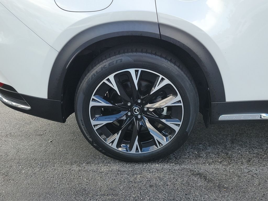 Used 2024 White Mazda Premium image 5