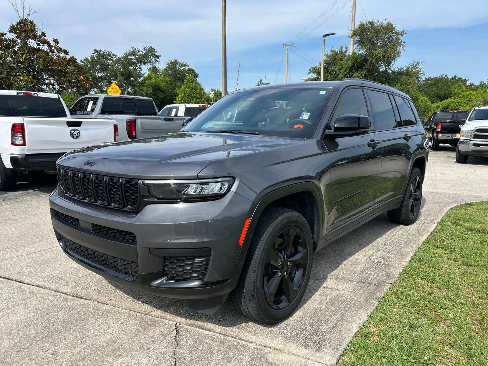 Certified Used 2023 Gray Jeep Altitude X image 20