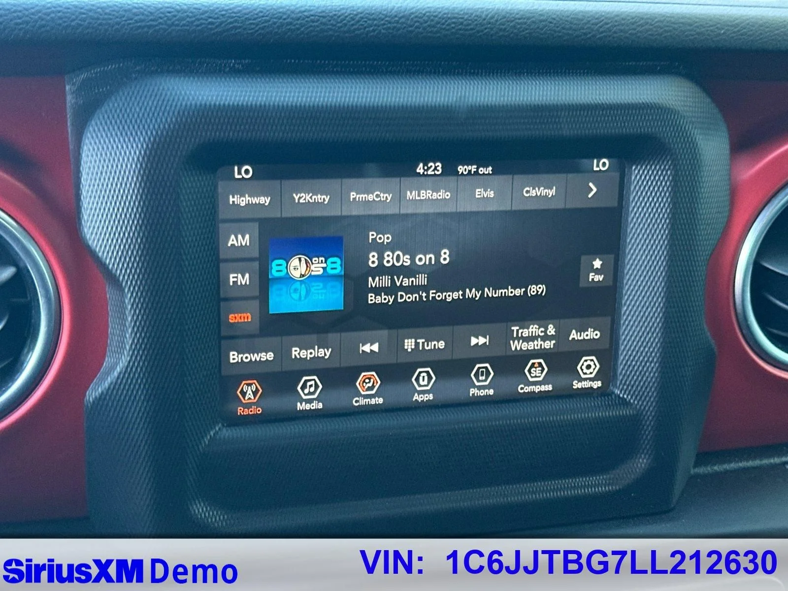 Used 2020 Hydro Blue Pearlcoat Jeep Rubicon image 25