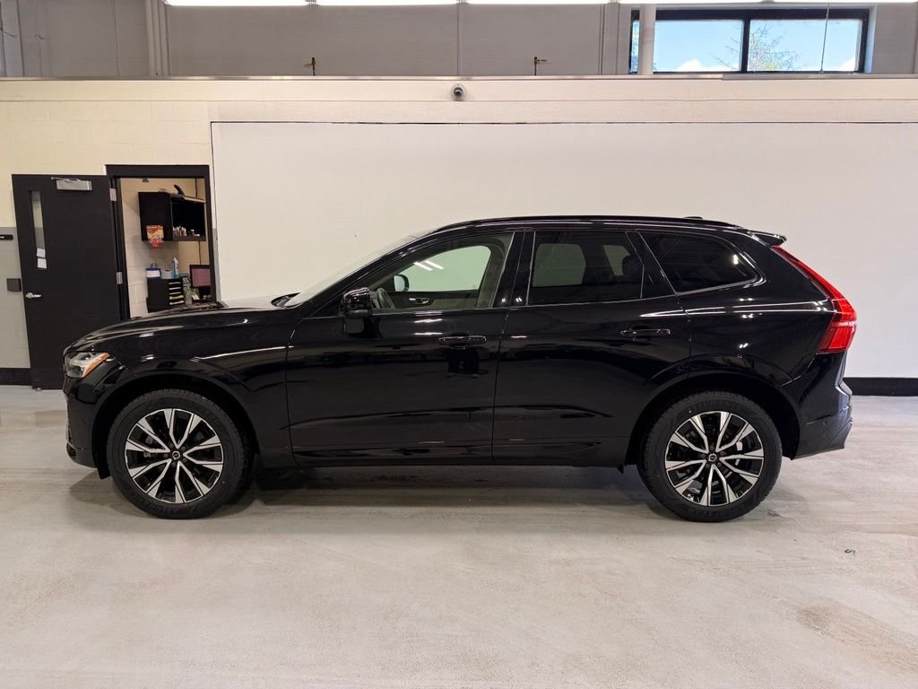 Used 2023 Volvo XC60 Plus with VIN YV4L12RW3P1346509 for sale in Golden Valley, Minnesota