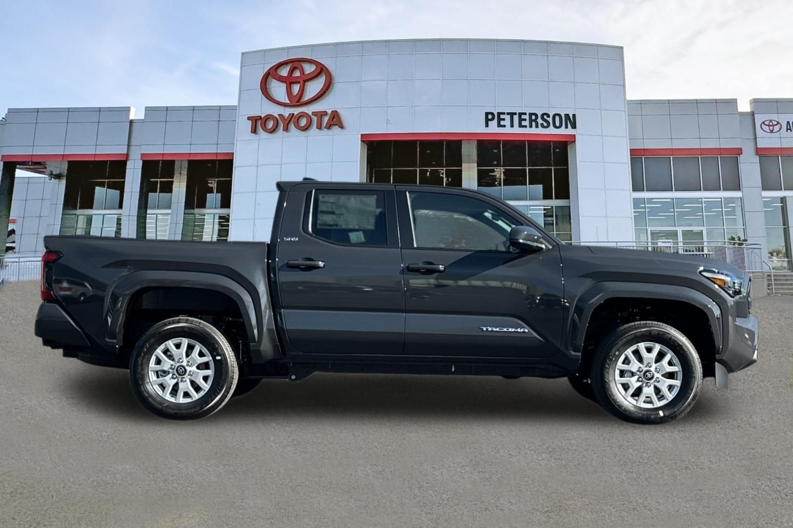 New 2026  Toyota SR5 image 3