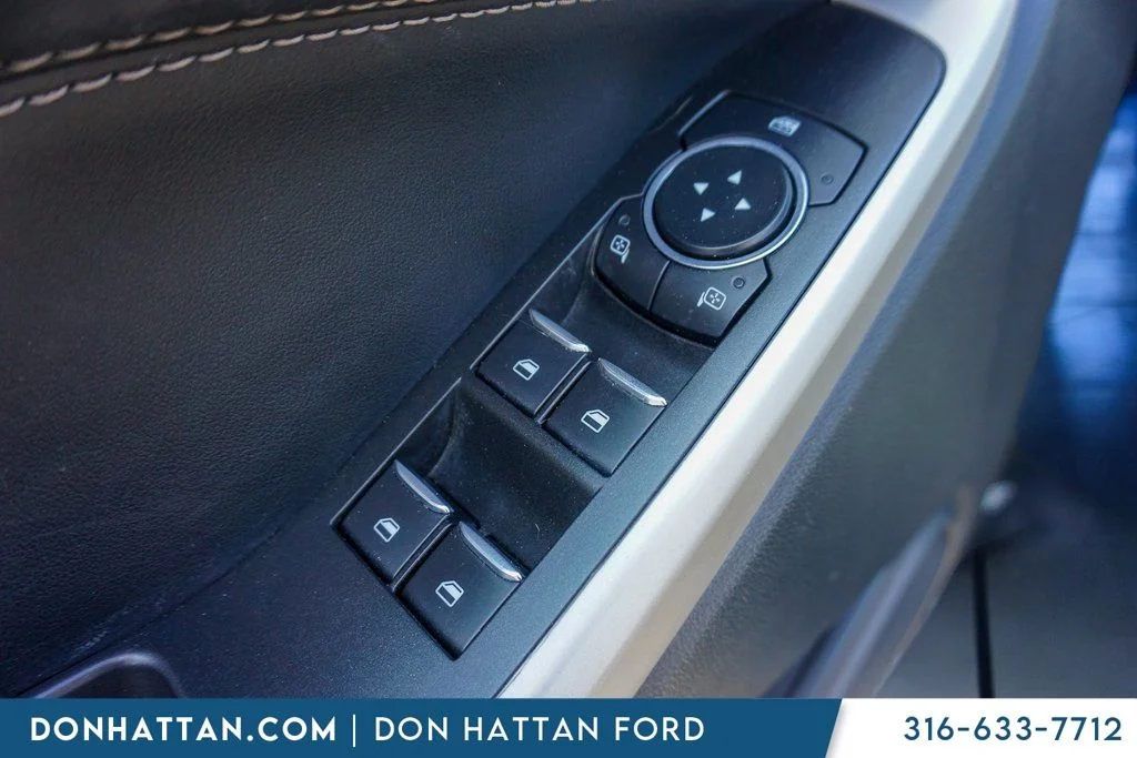2022 Ford Explorer XLT - Photo 18