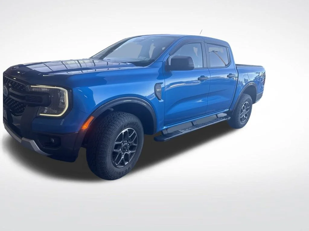 Used 2024 Blue Ford XLT image 2