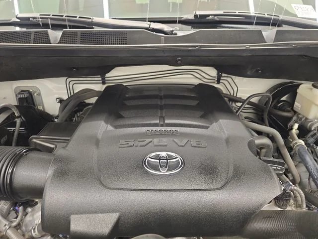 Used 2018 Super White Toyota 1794 image 39