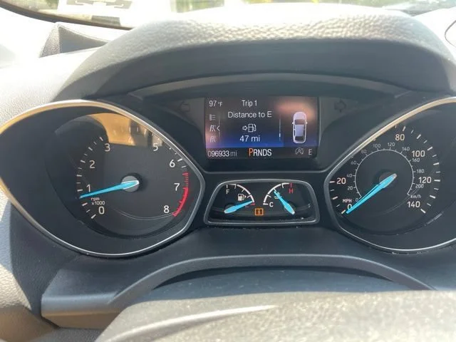 Used 2017 Lightning Blue Ford SE image 3