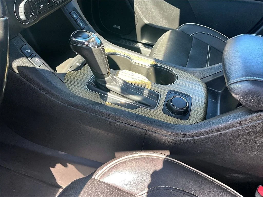 Used 2019 White GMC Denali image 15