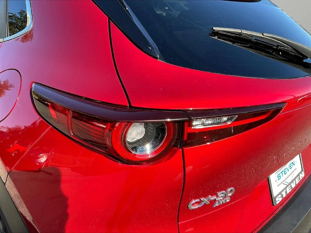 Used 2020 Red Mazda Preferred image 24