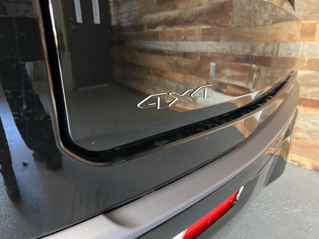 New 2026 High Gloss Black Jeep Limited Altitude image 22