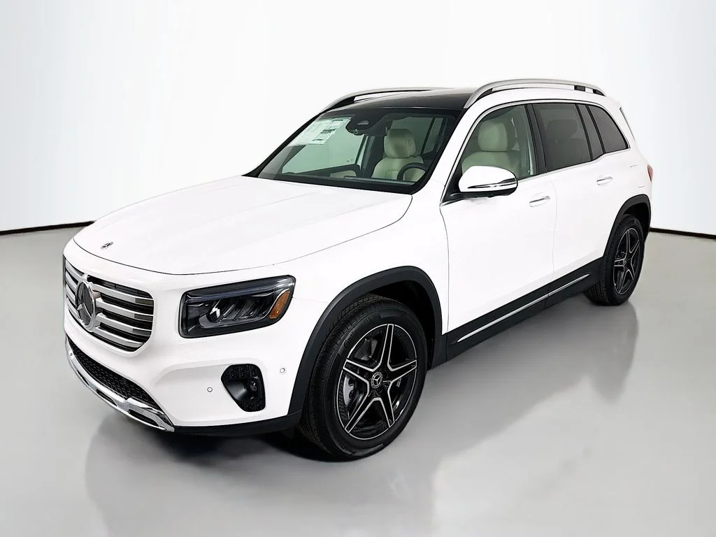 2026 Mercedes-Benz GLB GLB 250 4MATIC's photo