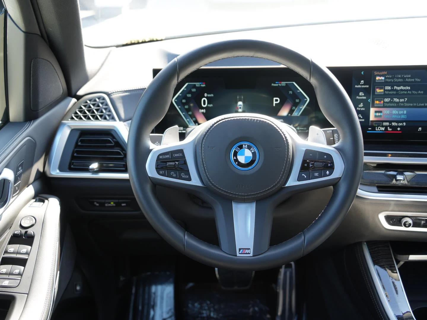 2025 BMW X5 50e - Photo 12