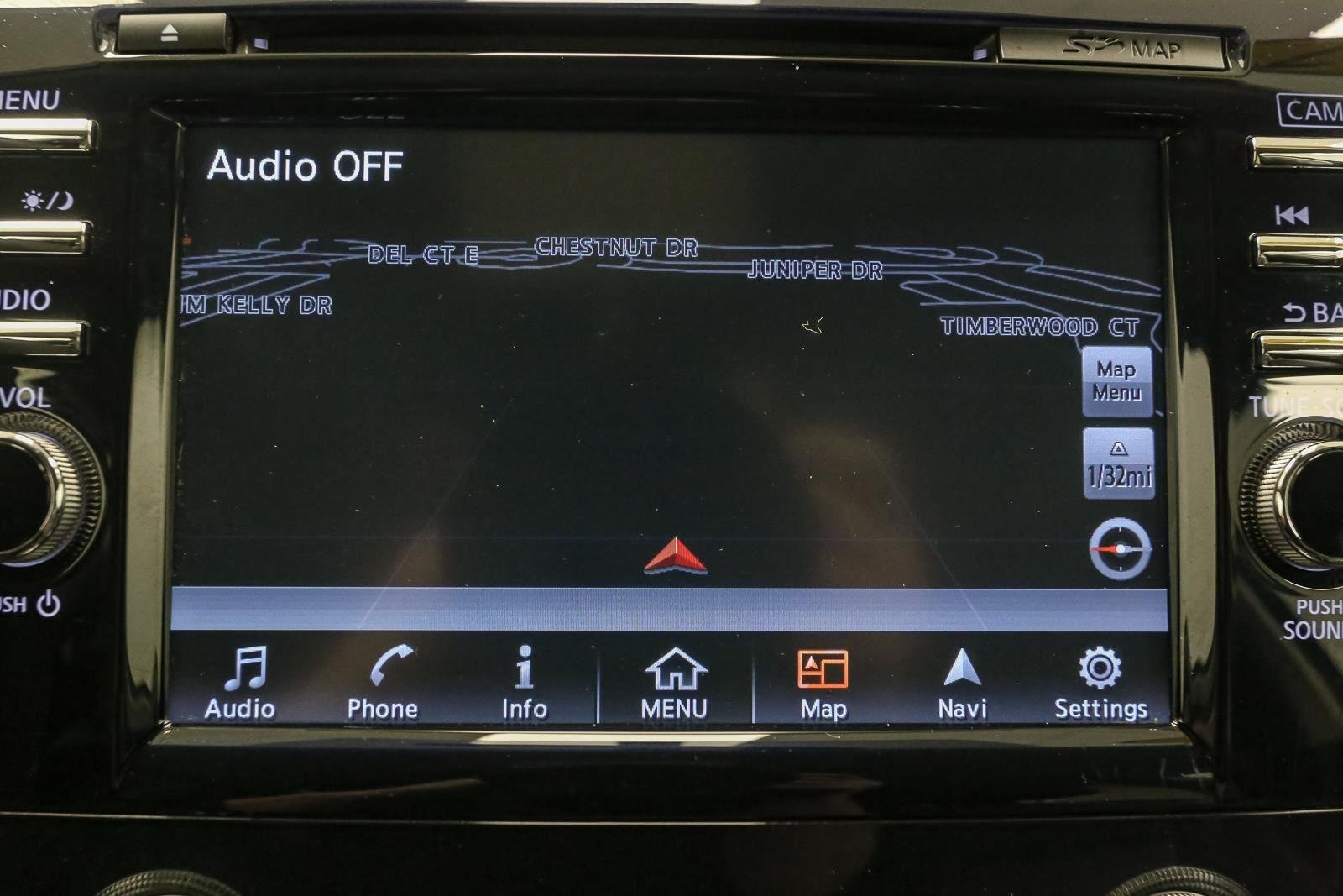 Used 2017 Pearl White Nissan SL image 30