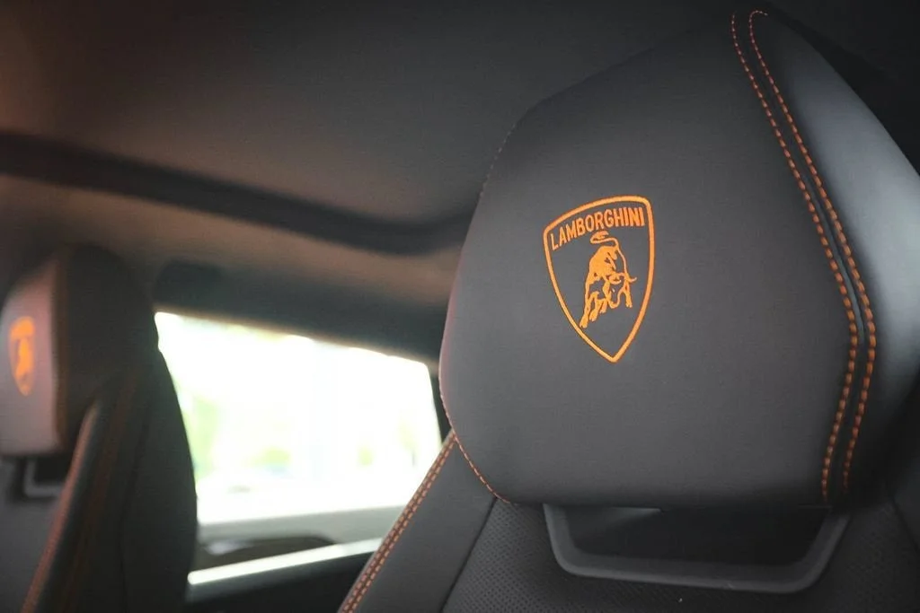 Used 2026 Verde Gea Lucido Metallic Lamborghini SE image 49