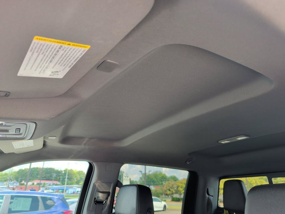 Used 2024 Summit White Chevrolet RST image 27