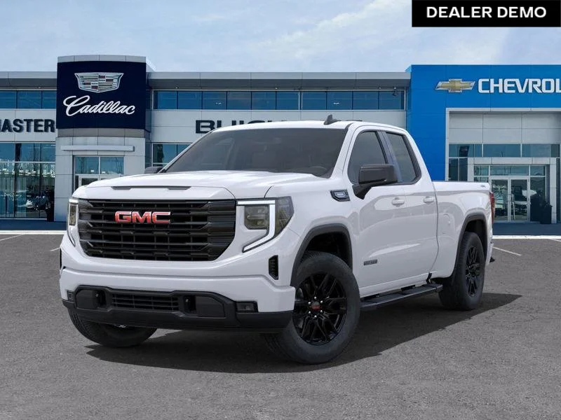 Used 2025  GMC Elevation image 6