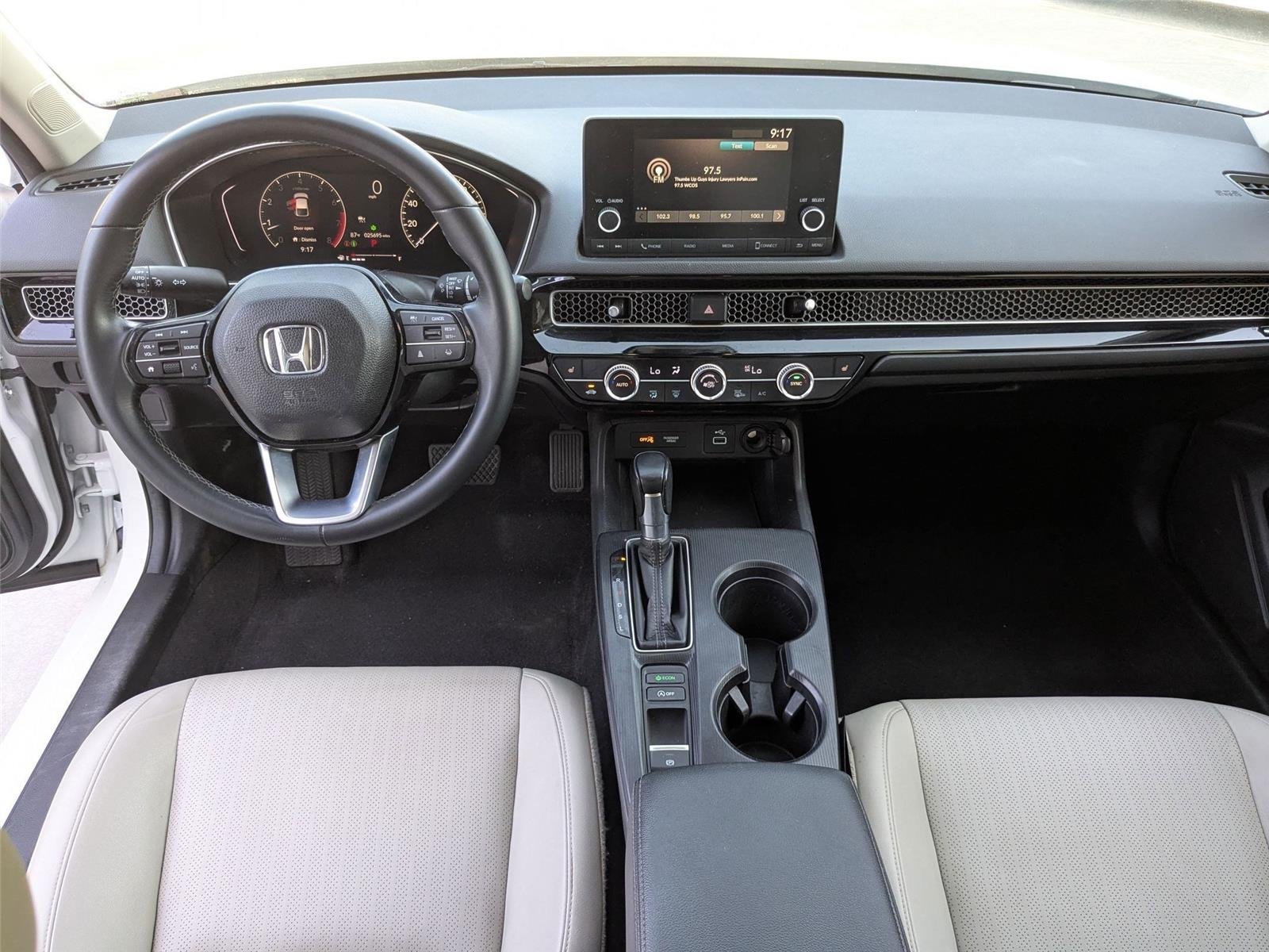 Used 2024 Platinum White Pearl Honda EX-L image 27