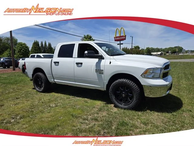 2023 RAM 1500 Classic SLT 4x4 Crew Cab 5'7's photo