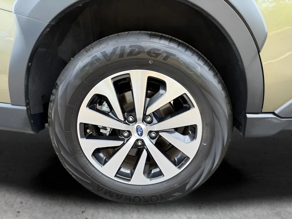 Used 2025 Green Subaru Premium image 31