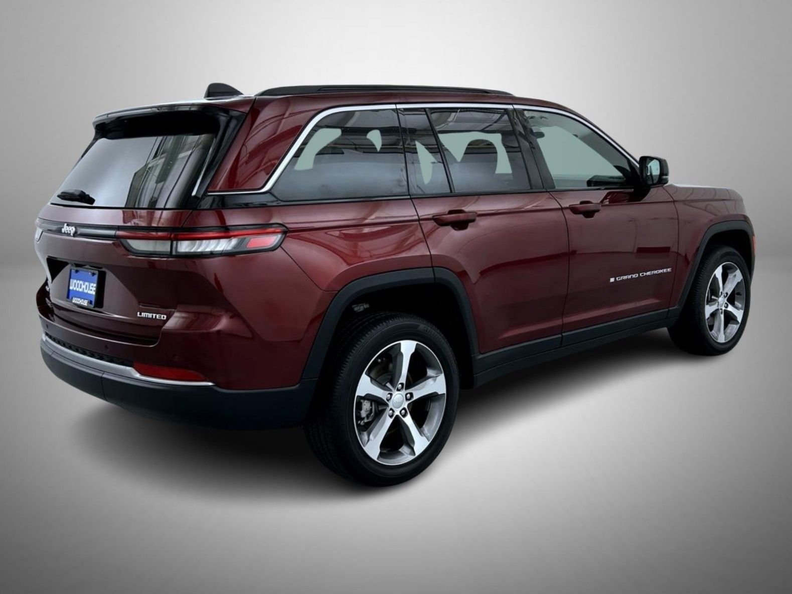 Used 2026 Velvet Jeep Limited image 5