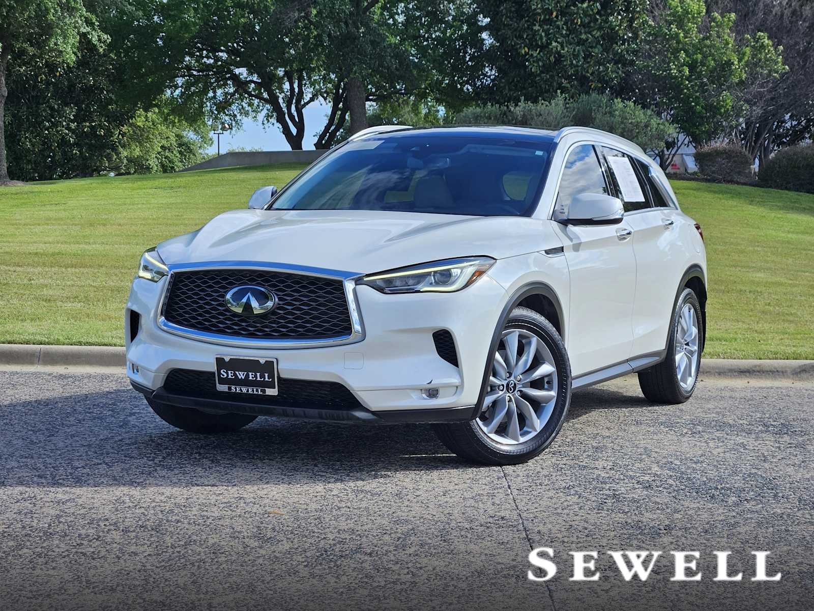2022 INFINITI QX50 Luxe