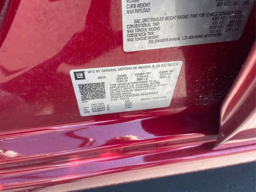 Used 2020 Cajun Red Tintcoat Chevrolet RST image 22