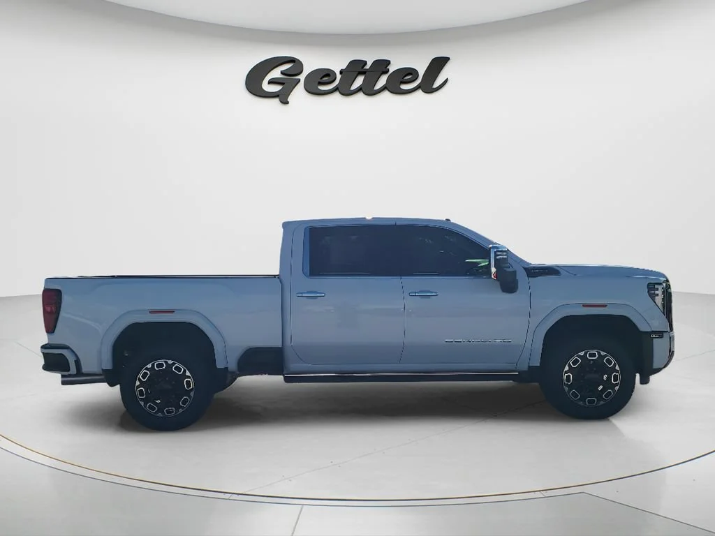 New 2026 Glacier White Tricoat GMC Denali Ultimate image 4