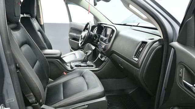 Used 2022 Gray GMC AT4 w/Leather image 15