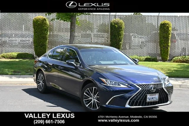 2025 Lexus ES 350 350's photo