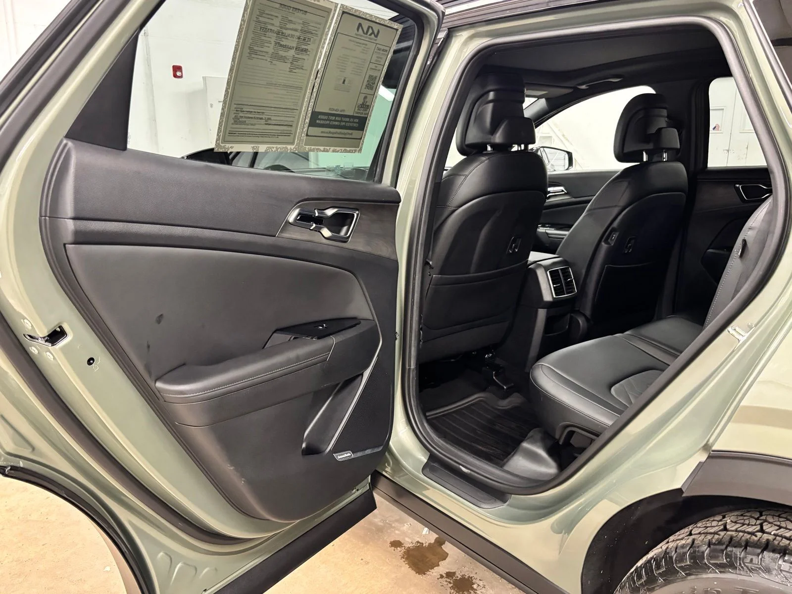Used 2024 Green Kia X-Pro image 18