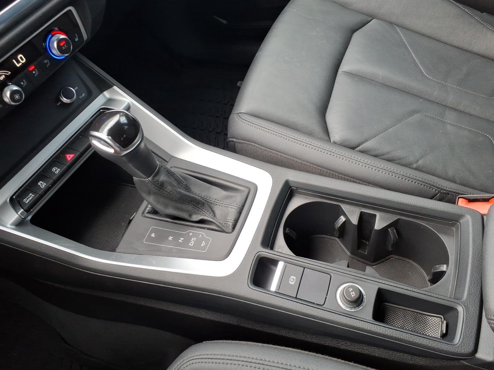 Used 2020 Mythos Black Metallic AUDI  image 22