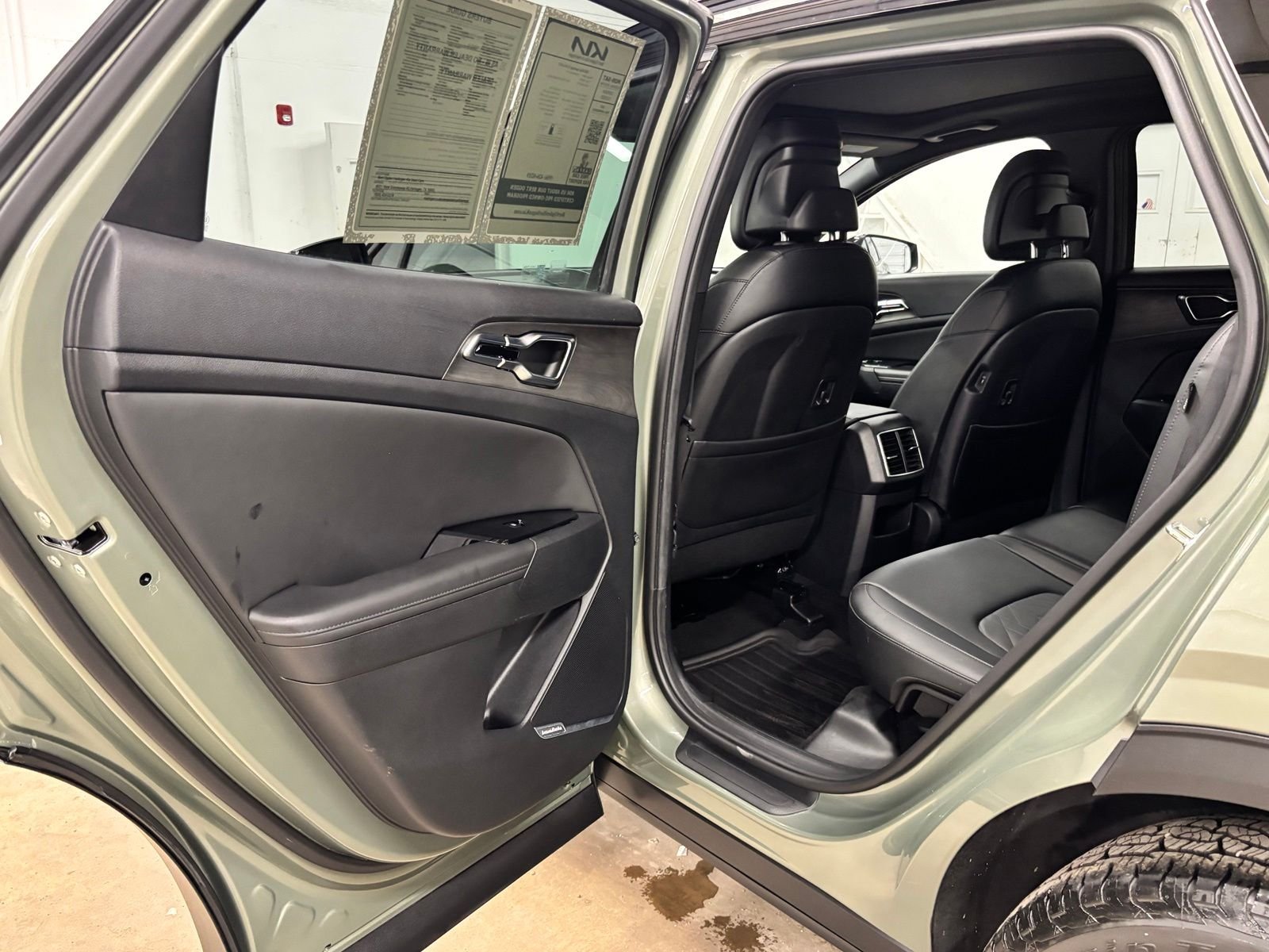 Used 2024 Green Kia X-Pro image 18