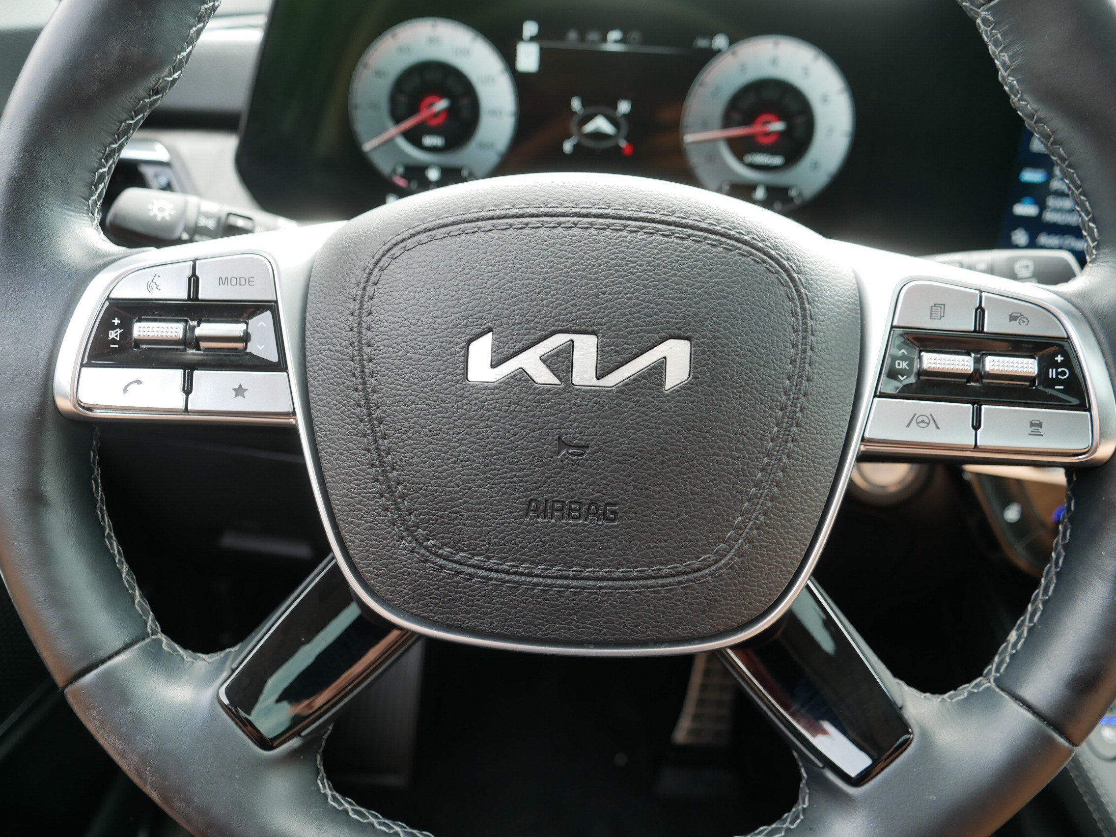 Certified Used 2024 Gravity Gray Kia SX Prestige image 25