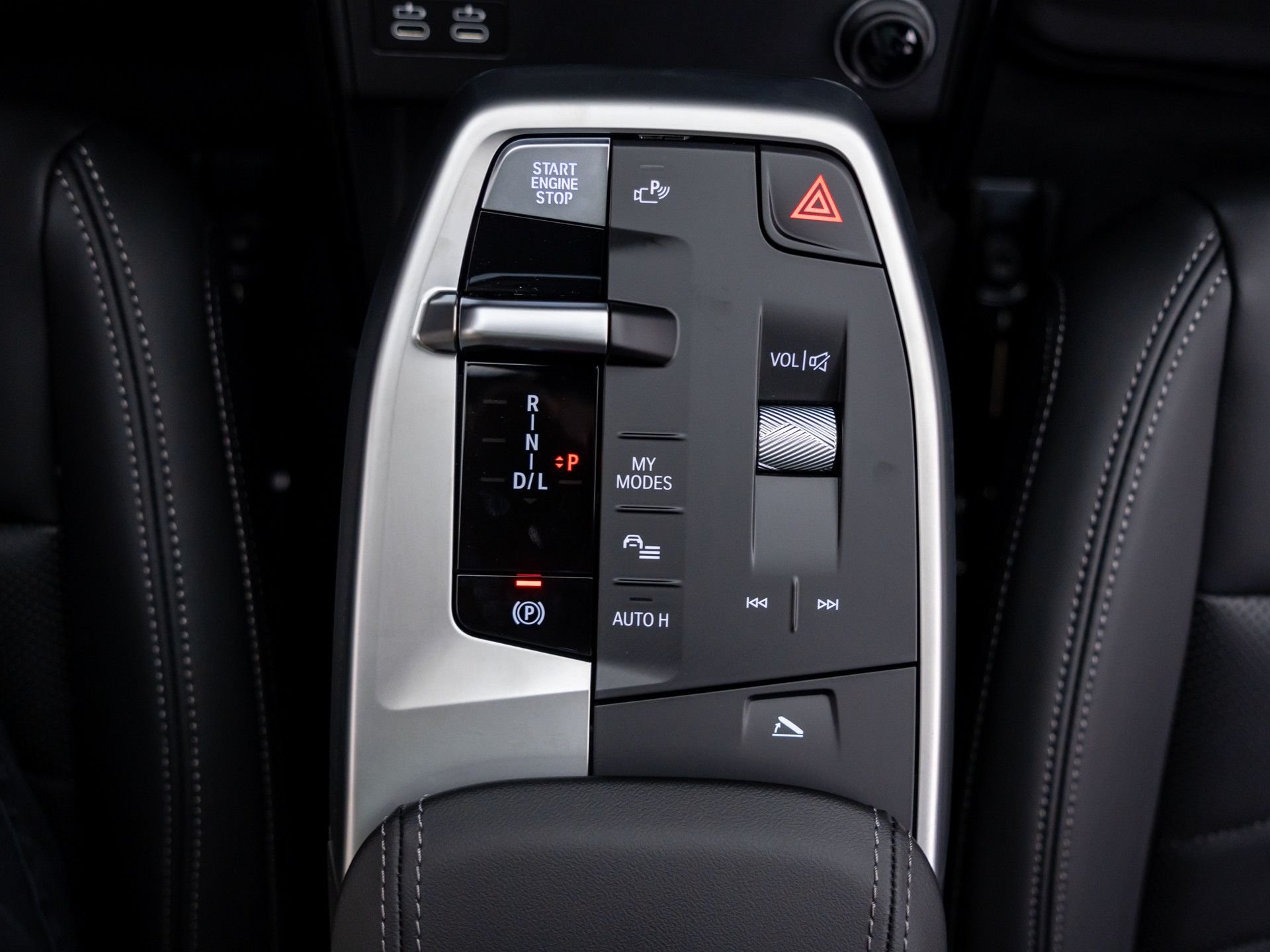 New 2026 Alpine White BMW xDrive28i image 21