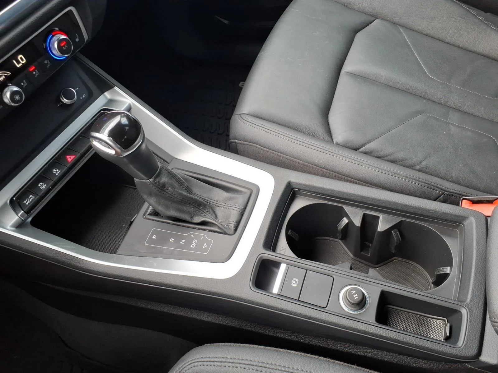 Used 2020 Mythos Black Metallic AUDI  image 22