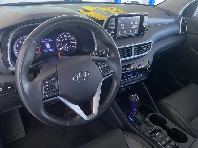 Used 2020 Black Noir Pearl Hyundai Limited image 19