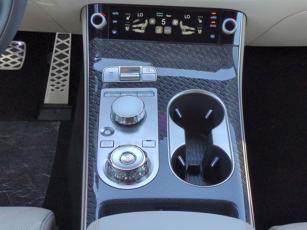 New 2026 White Genesis 3.5T SPORT PRESTIGE image 15