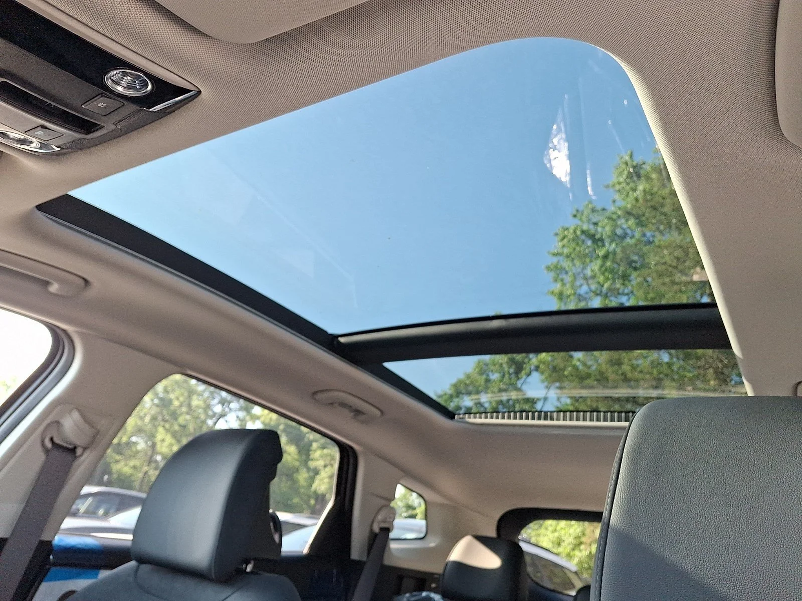 New 2026 Shadow Matte Gray Kia SX Prestige image 7