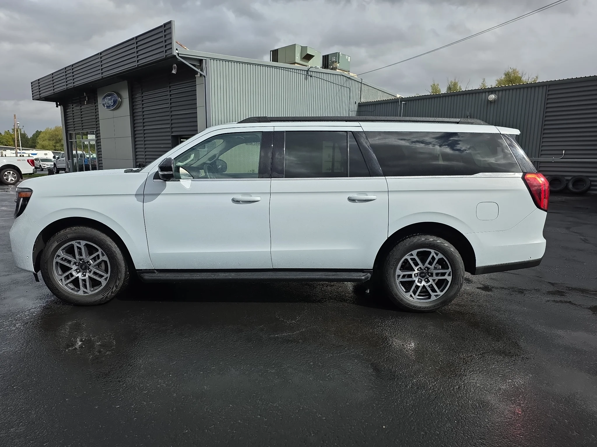 Certified Used 2025 Space Silver Ford Active image 22