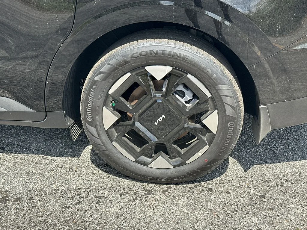 New 2026 Black Kia EX image 19
