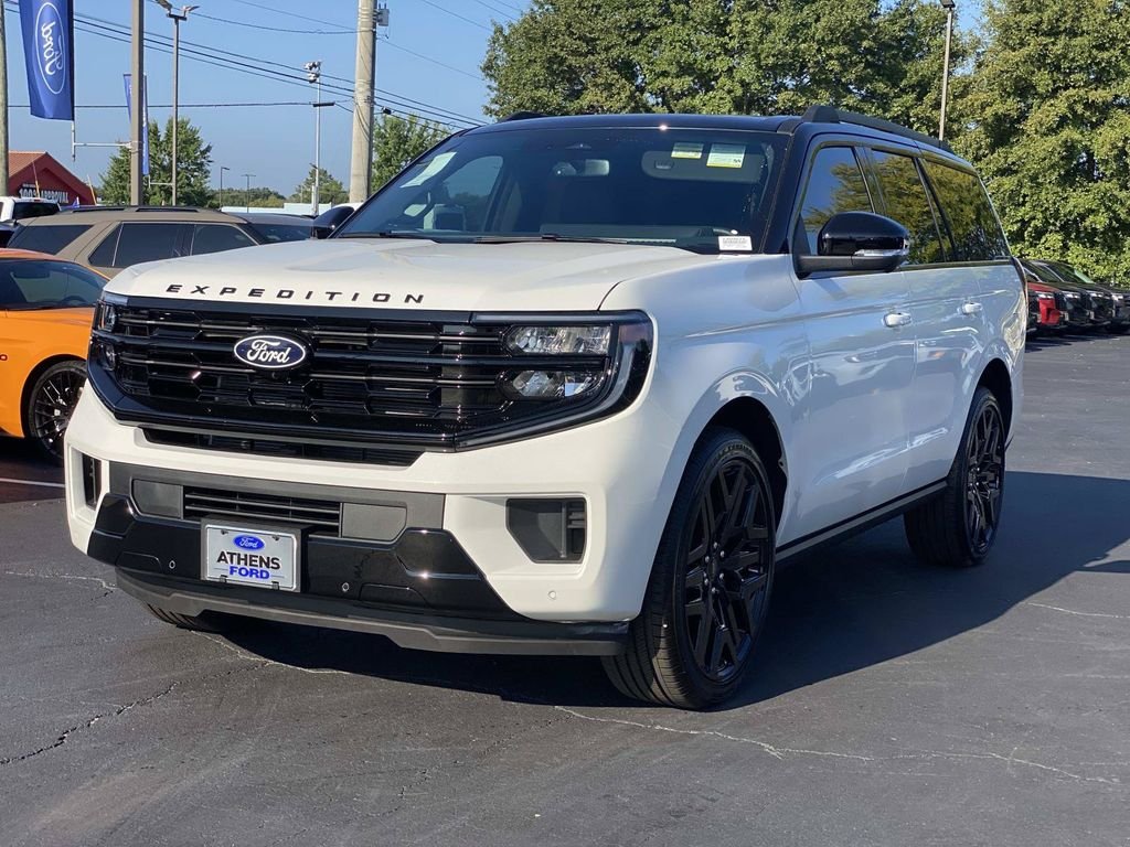New 2027 Star White Metallic Tri-Coat Ford Platinum image 7