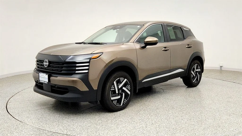 Used 2025 Canyon Bronze Metallic Nissan SV FWD image 1