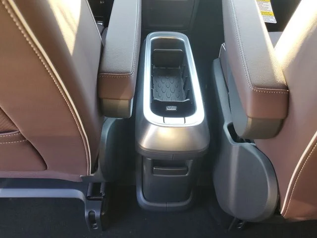 2025 Volkswagen ID. Buzz PRO S - Photo 18