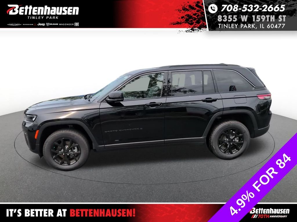 New 2026 Diamond Black Crystal Pearl-Coat Exterior Paint Jeep Altitude image 9