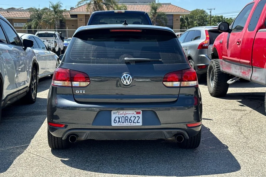 Used 2013 Gray Volkswagen Base image 6