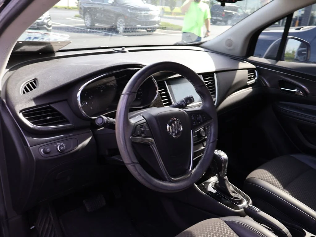Used 2018 Gray Buick Preferred image 17