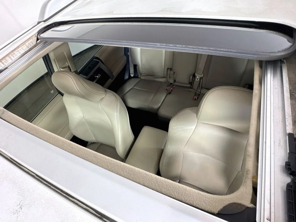 Used 2014 White Toyota Limited image 27