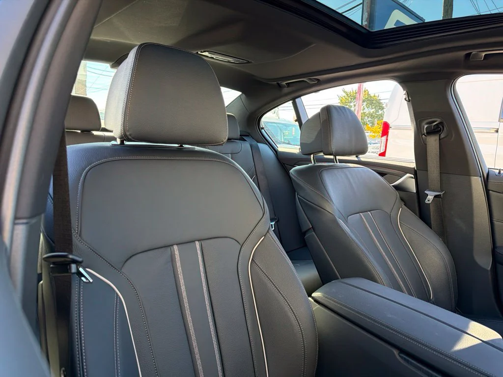 Used 2023 Black BMW M550i xDrive image 13