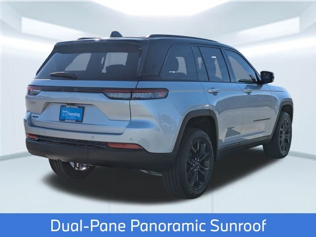 New 2025 Silver Zynith Exterior Paint Jeep Limited image 6