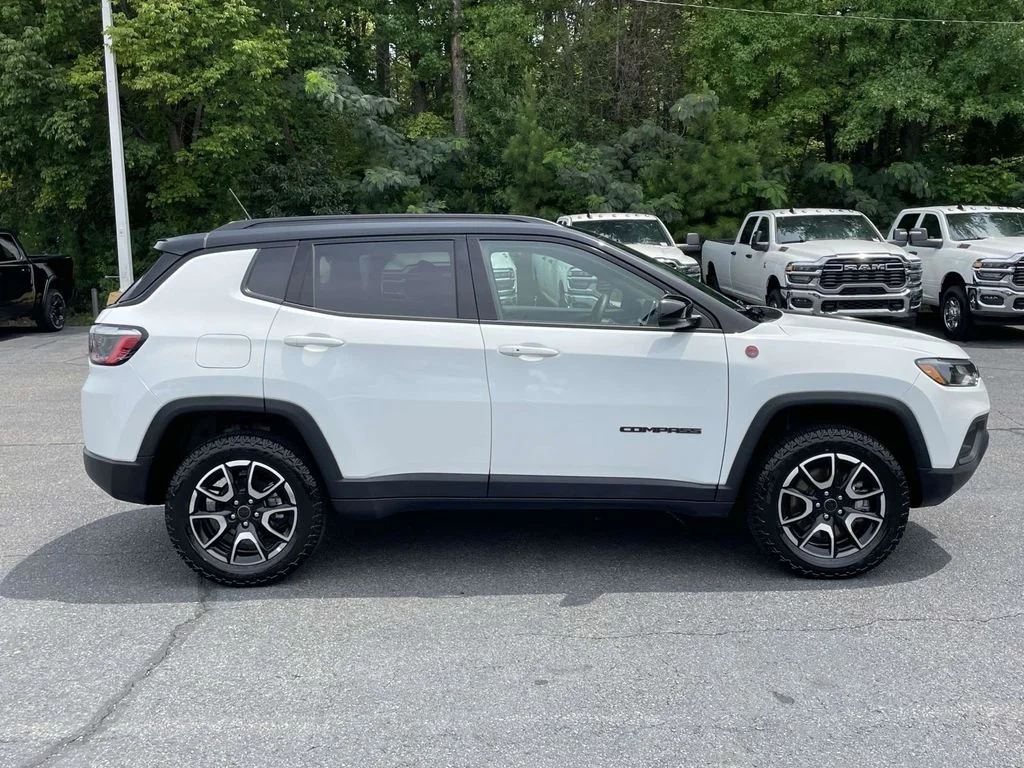 Certified Used 2025 White Jeep Trailhawk image 9