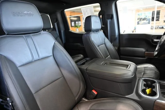 Used 2021 Black Chevrolet High Country image 9