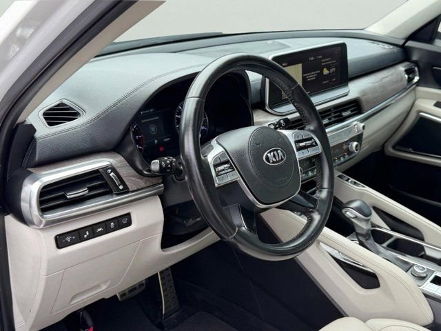 Used 2020 White Kia SX image 11